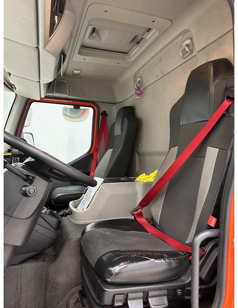 Φορτηγό ψυγείο Renault D12.210: φωτογραφία 10 Φορτηγό ψυγείο Renault D12.210: φωτογραφία 10