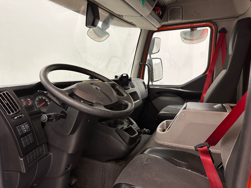 Φορτηγό ψυγείο Renault D12.210: φωτογραφία 9 Φορτηγό ψυγείο Renault D12.210: φωτογραφία 9