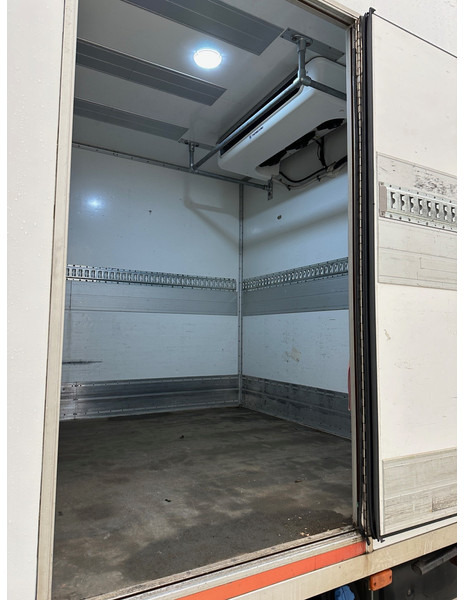 Φορτηγό ψυγείο Renault D12.210: φωτογραφία 12 Φορτηγό ψυγείο Renault D12.210: φωτογραφία 12