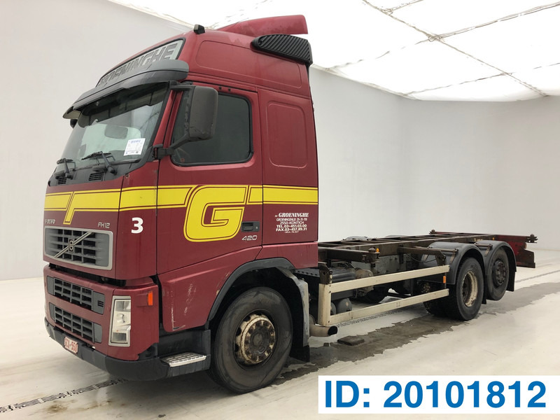 Volvo FH12.420 Globetrotter - Φορτηγό σασί: φωτογραφία 1 Volvo FH12.420 Globetrotter - Φορτηγό σασί: φωτογραφία 1