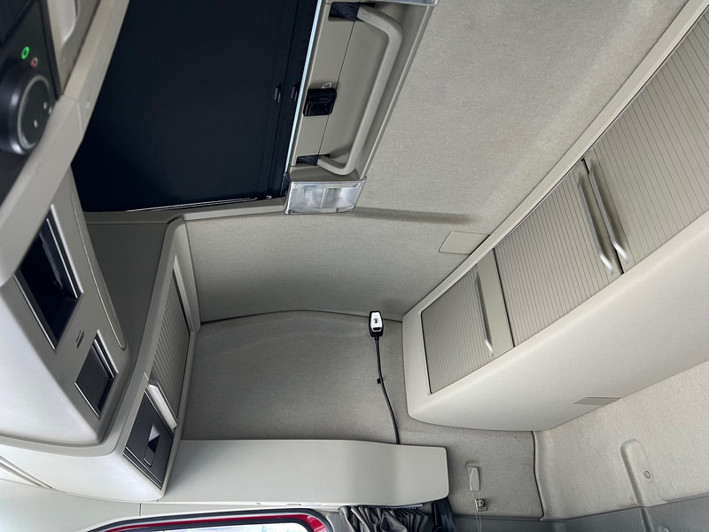 Τράκτορας Volvo FH13.420 Globetrotter - ADR: φωτογραφία 19