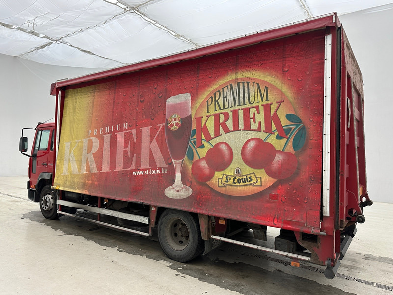 Φορτηγό μουσαμάς Volvo FL 220: φωτογραφία 10