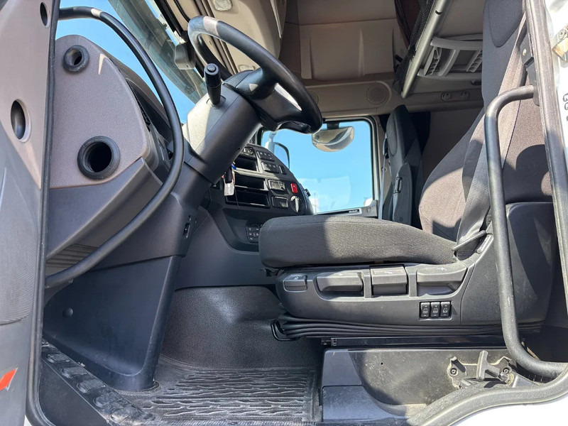 DAF XF 480 Super Spacecab Retarder Euro 6 - Τράκτορας: φωτογραφία 5 DAF XF 480 Super Spacecab Retarder Euro 6 - Τράκτορας: φωτογραφία 5