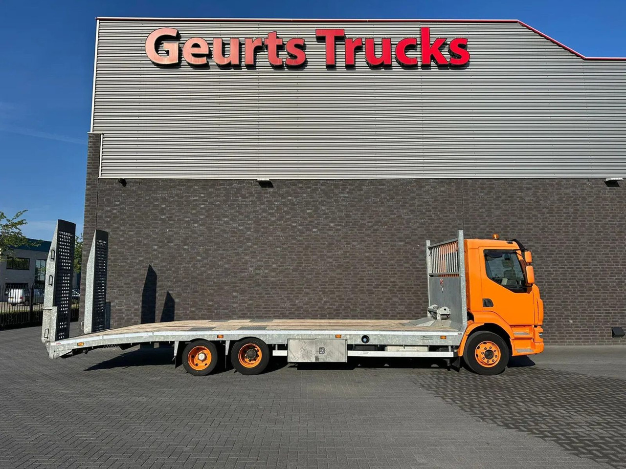 DAF LF OPRIJ 23-82 V OPRIJWAGEN / MACHINE TRANSPORTE - Φορτηγό αυτοκινητάμαξα: φωτογραφία 4 DAF LF OPRIJ 23-82 V OPRIJWAGEN / MACHINE TRANSPORTE - Φορτηγό αυτοκινητάμαξα: φωτογραφία 4