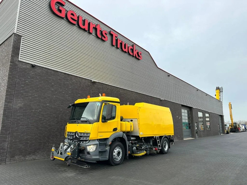 Mercedes-Benz Arocs 1824 4X2 BEAM A9000 SWEEPING TRUCK/ KEHRMASCHINE/VEEGWAGEN/FAHRBAHNREINIGER/AIRPORT CLEANER WITH MAGNET - Σάρωθρο δρόμων: φωτογραφία 2 Mercedes-Benz Arocs 1824 4X2 BEAM A9000 SWEEPING TRUCK/ KEHRMASCHINE/VEEGWAGEN/FAHRBAHNREINIGER/AIRPORT CLEANER WITH MAGNET - Σάρωθρο δρόμων: φωτογραφία 2