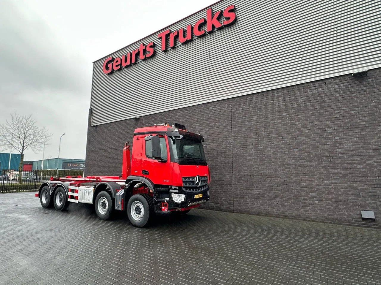 Mercedes-Benz Arocs 8X4 VDL S-30-6600 HAAKARMSYSTEEM/ABROLLKIP - Φορτηγό φόρτωσης γάντζου: φωτογραφία 5 Mercedes-Benz Arocs 8X4 VDL S-30-6600 HAAKARMSYSTEEM/ABROLLKIP - Φορτηγό φόρτωσης γάντζου: φωτογραφία 5