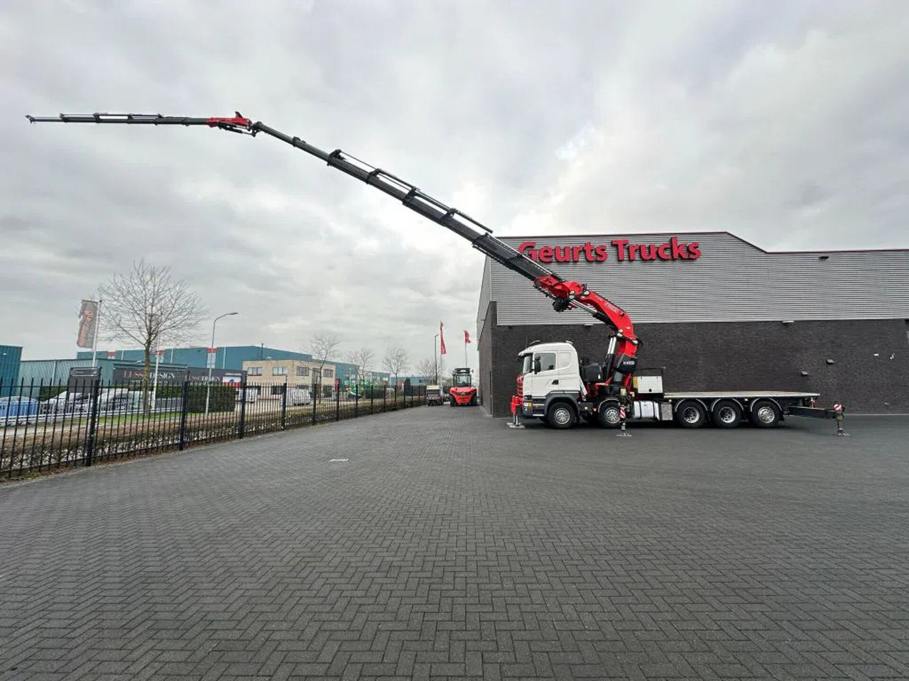 Scania R520 V8 10X4 TRIDEM + F1650RA.2.28 + JIB L816 KR - Φορτηγό με γερανό: φωτογραφία 5 Scania R520 V8 10X4 TRIDEM + F1650RA.2.28 + JIB L816 KR - Φορτηγό με γερανό: φωτογραφία 5