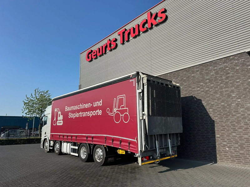 Scania R540 B8X2*6LB OPRIJWAGEN MET 15 TONS LAADKLEP EN GESLOTEN HUIF MET SCHUIFZEILEN EN SCHUIFKAP - Φορτηγό αυτοκινητάμαξα: φωτογραφία 3 Scania R540 B8X2*6LB OPRIJWAGEN MET 15 TONS LAADKLEP EN GESLOTEN HUIF MET SCHUIFZEILEN EN SCHUIFKAP - Φορτηγό αυτοκινητάμαξα: φωτογραφία 3