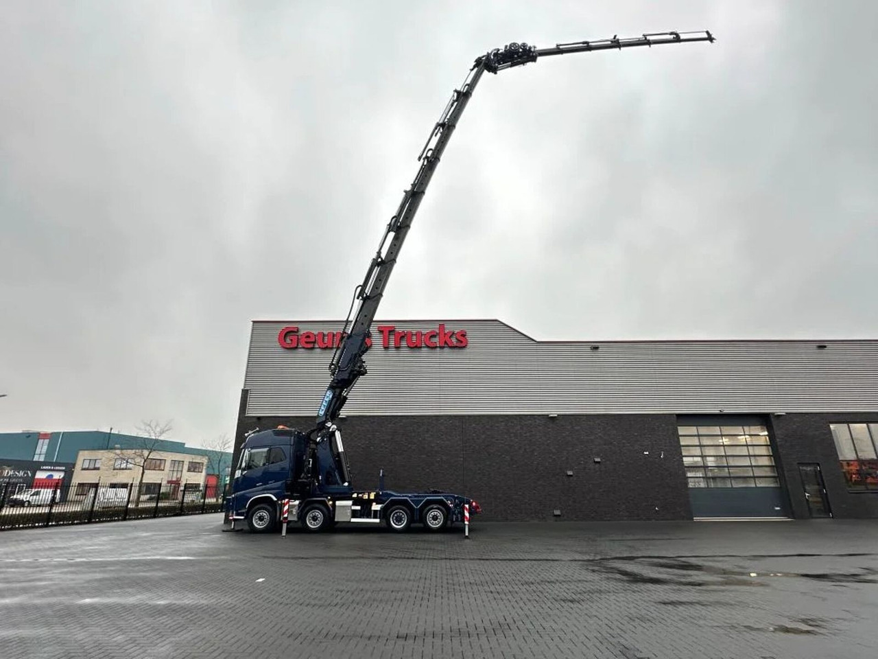 Volvo FH 16.650 8X2 + EFFER 1855/8S + JIB 6S HEAVY DUT - Τράκτορας: φωτογραφία 4 Volvo FH 16.650 8X2 + EFFER 1855/8S + JIB 6S HEAVY DUT - Τράκτορας: φωτογραφία 4