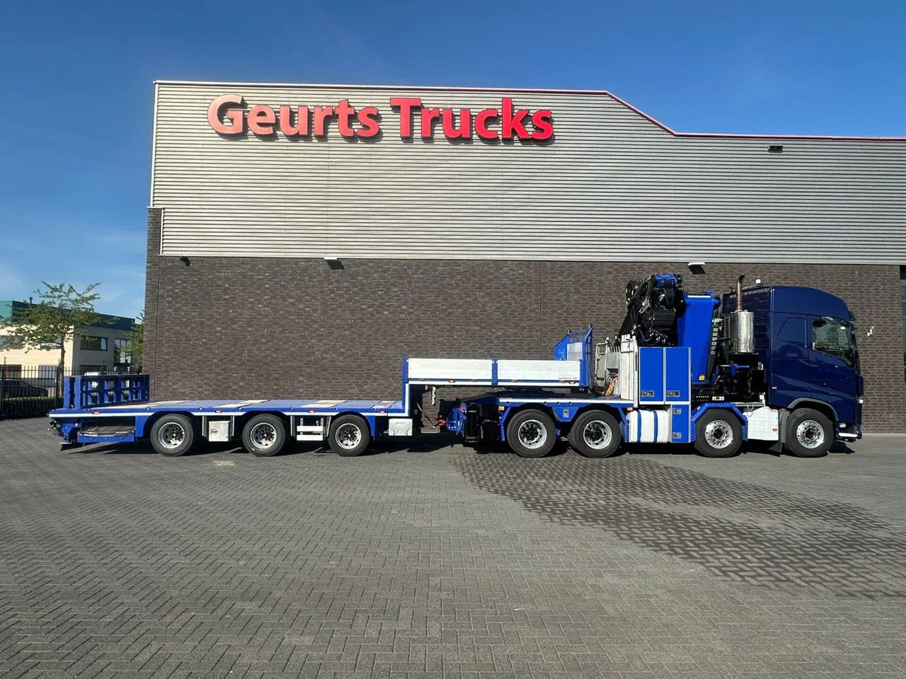 Volvo FH 540 8X4 TREKKER / BAKWAGEN MET PALFINGER PK13 - Φορτηγό με γερανό: φωτογραφία 4 Volvo FH 540 8X4 TREKKER / BAKWAGEN MET PALFINGER PK13 - Φορτηγό με γερανό: φωτογραφία 4