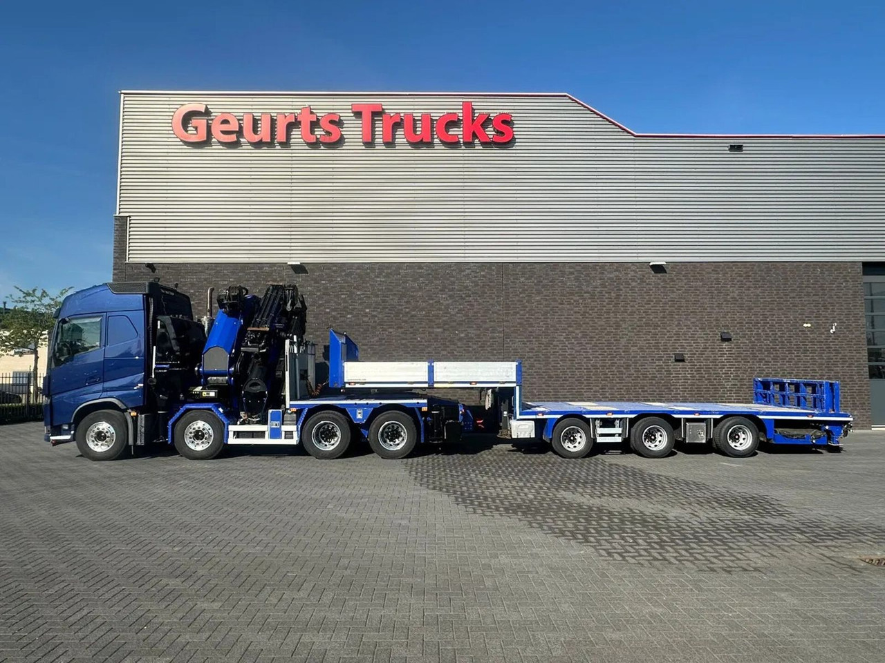 Volvo FH 540 8X4 TREKKER / BAKWAGEN MET PALFINGER PK13 - Φορτηγό με γερανό: φωτογραφία 1 Volvo FH 540 8X4 TREKKER / BAKWAGEN MET PALFINGER PK13 - Φορτηγό με γερανό: φωτογραφία 1