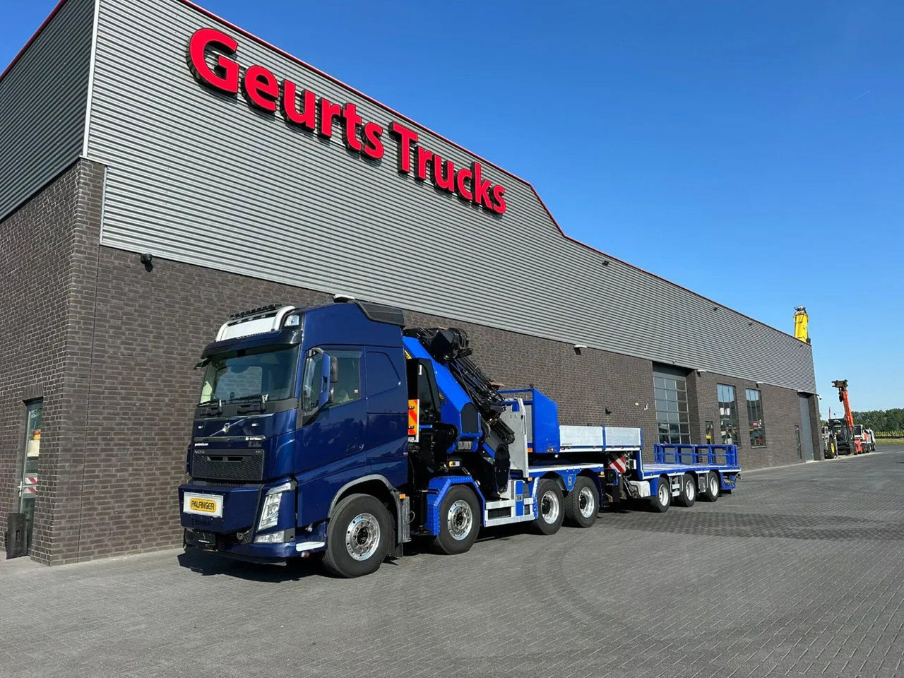 Volvo FH 540 8X4 TREKKER / BAKWAGEN MET PALFINGER PK13 - Φορτηγό με γερανό: φωτογραφία 2 Volvo FH 540 8X4 TREKKER / BAKWAGEN MET PALFINGER PK13 - Φορτηγό με γερανό: φωτογραφία 2