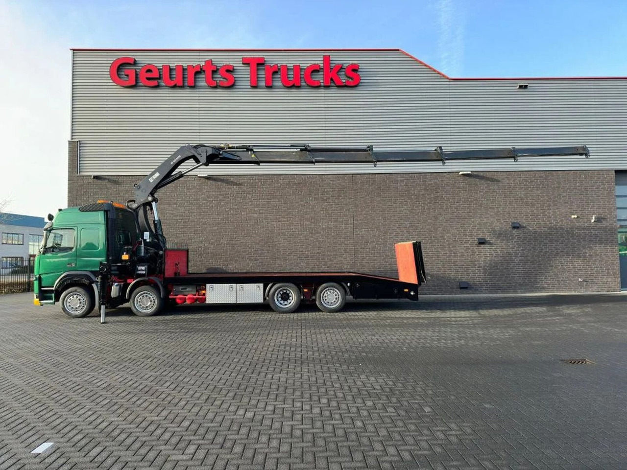 Volvo FM 500 8X2 OPRIJWAGEN/MACHINE TRANSPORTER + HIAB - Φορτηγό με γερανό: φωτογραφία 1 Volvo FM 500 8X2 OPRIJWAGEN/MACHINE TRANSPORTER + HIAB - Φορτηγό με γερανό: φωτογραφία 1