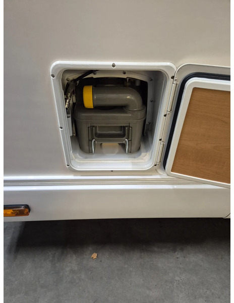 Μίσθωση Camper ROLLER TEAM AUTOROLLER 595 P..... trekhaak,eerste eigenaar. Camper ROLLER TEAM AUTOROLLER 595 P..... trekhaak,eerste eigenaar.: φωτογραφία 9 Μίσθωση Camper ROLLER TEAM AUTOROLLER 595 P..... trekhaak,eerste eigenaar. Camper ROLLER TEAM AUTOROLLER 595 P..... trekhaak,eerste eigenaar.: φωτογραφία 9