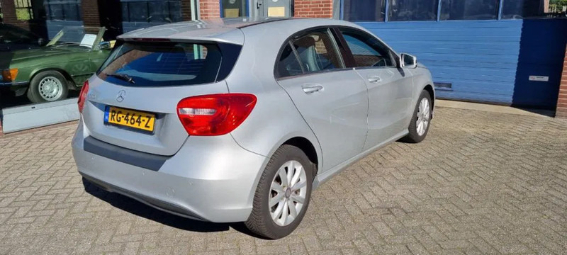 Mercedes-Benz A-Klasse 180 automaat.. 180 automaat - Hatchback: φωτογραφία 4 Mercedes-Benz A-Klasse 180 automaat.. 180 automaat - Hatchback: φωτογραφία 4