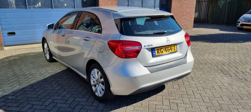 Hatchback Mercedes-Benz A-Klasse 180 automaat.. 180 automaat: φωτογραφία 11