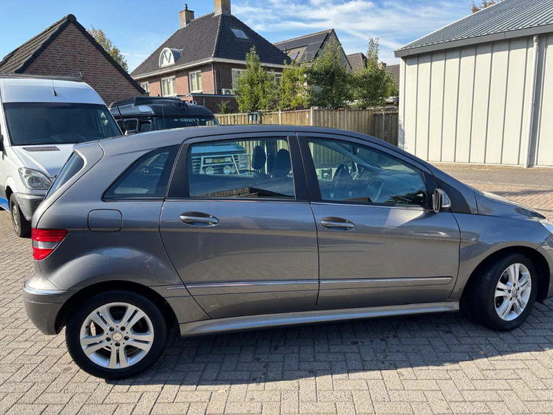 Mercedes-Benz B-Klasse B 180 Automaat Trekhaak - Αυτοκίνητο: φωτογραφία 2 Mercedes-Benz B-Klasse B 180 Automaat Trekhaak - Αυτοκίνητο: φωτογραφία 2