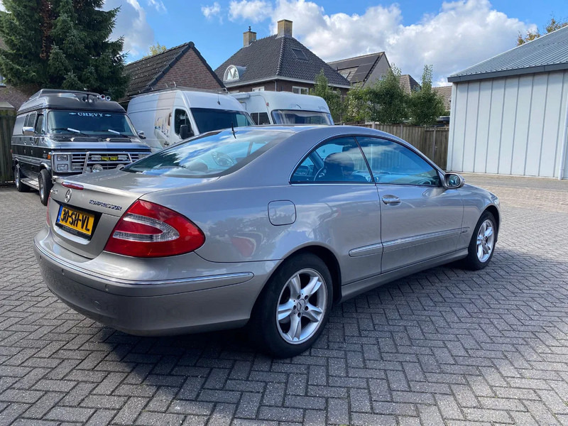 Mercedes-Benz CLK-Klasse C 200 KOMP. Autom. - Αυτοκίνητο: φωτογραφία 4 Mercedes-Benz CLK-Klasse C 200 KOMP. Autom. - Αυτοκίνητο: φωτογραφία 4
