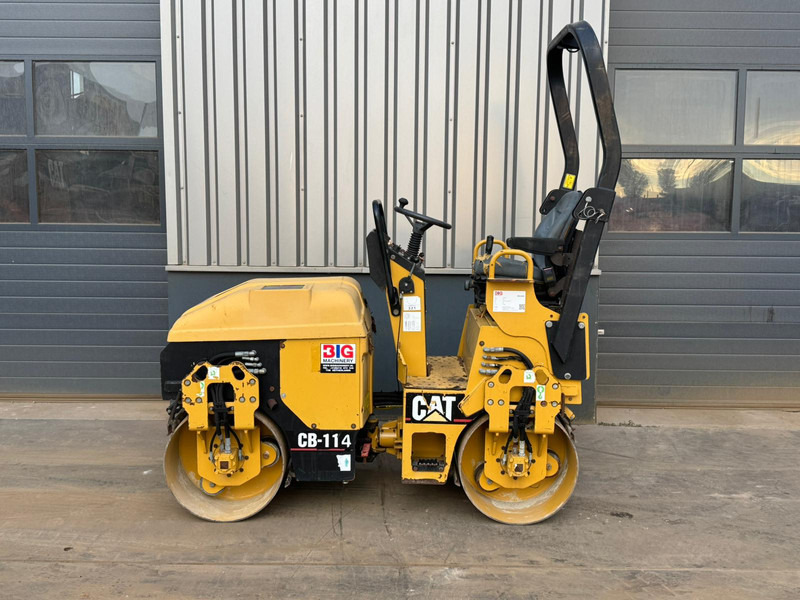 Caterpillar CB114 - Οδοστρωτήρας: φωτογραφία 1 Caterpillar CB114 - Οδοστρωτήρας: φωτογραφία 1