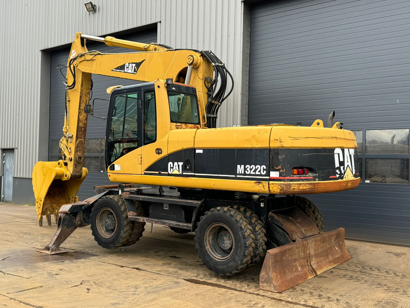 Caterpillar M322C - Hydraulic stabilizers / VA Triple boom / CE-certified, - Τροχοφόρος εκσκαφέας: φωτογραφία 3 Caterpillar M322C - Hydraulic stabilizers / VA Triple boom / CE-certified, - Τροχοφόρος εκσκαφέας: φωτογραφία 3