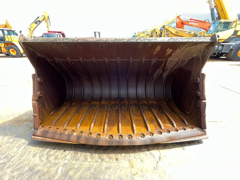 Doosan Bucket DL420-3 4500 l - Κουβάς: φωτογραφία 3 Doosan Bucket DL420-3 4500 l - Κουβάς: φωτογραφία 3