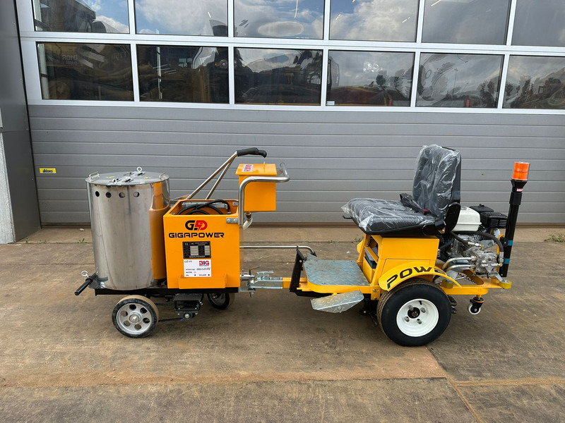 Giga power 860 Road Marking Machine - Αυτοκίνητο: φωτογραφία 1 Giga power 860 Road Marking Machine - Αυτοκίνητο: φωτογραφία 1