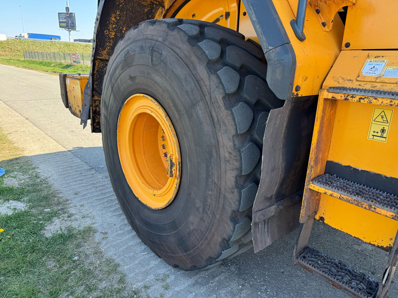 Ελαστιχοφόρος φορτωτής Hyundai HL970: φωτογραφία 12 Ελαστιχοφόρος φορτωτής Hyundai HL970: φωτογραφία 12