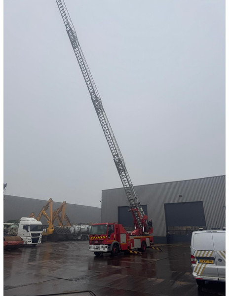 Iveco 130E23 4x2 Firetruck - Πυροσβεστικό όχημα: φωτογραφία 2 Iveco 130E23 4x2 Firetruck - Πυροσβεστικό όχημα: φωτογραφία 2