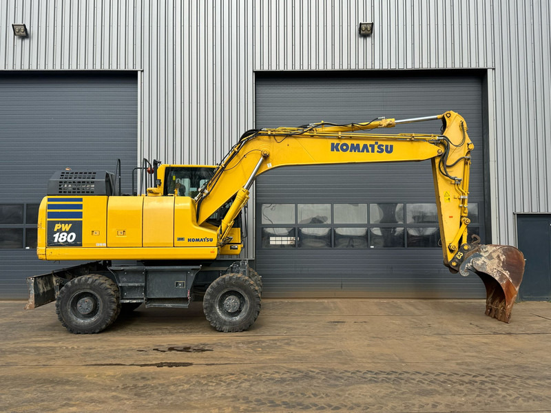 Komatsu PW180-11 - Τροχοφόρος εκσκαφέας: φωτογραφία 5 Komatsu PW180-11 - Τροχοφόρος εκσκαφέας: φωτογραφία 5