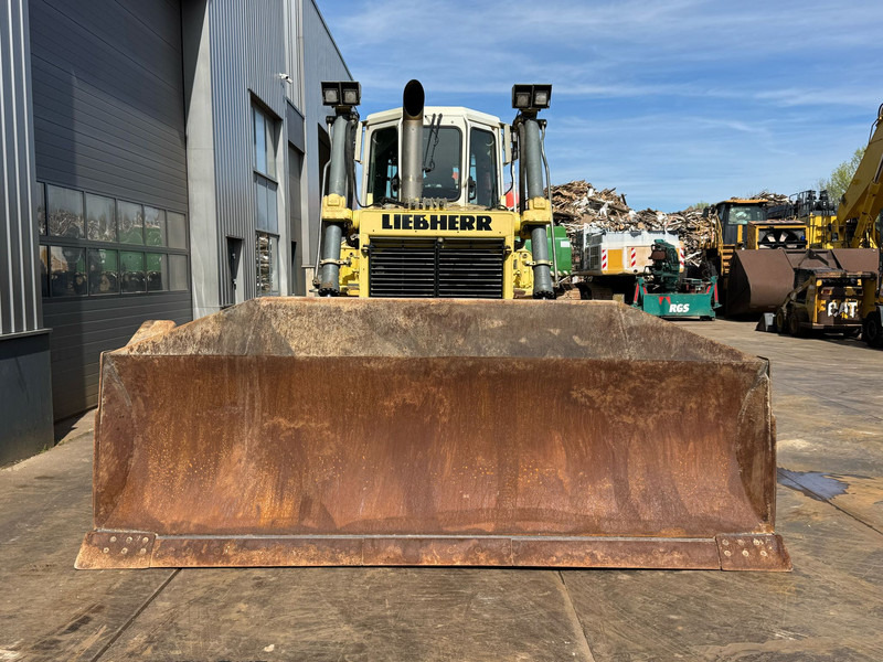 Liebherr PR734 LGP / GPS trimble - Μπουλντόζα: φωτογραφία 4 Liebherr PR734 LGP / GPS trimble - Μπουλντόζα: φωτογραφία 4