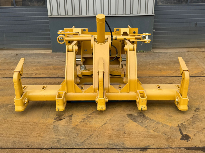 Volvo G930B - Νύχι: φωτογραφία 1 Volvo G930B - Νύχι: φωτογραφία 1