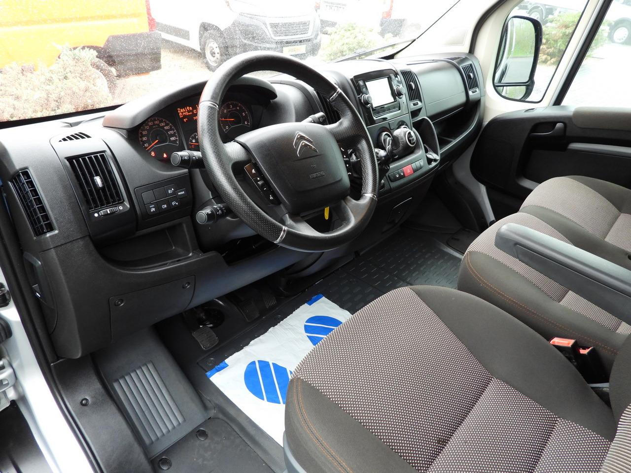 CITROEN JUMPER BOX DELIVERY VAN 7 SEATS CRUISE CONTROL LED LIGHTS AIR CONDITIONING 165HP - Βαν: φωτογραφία 2 CITROEN JUMPER BOX DELIVERY VAN 7 SEATS CRUISE CONTROL LED LIGHTS AIR CONDITIONING 165HP - Βαν: φωτογραφία 2