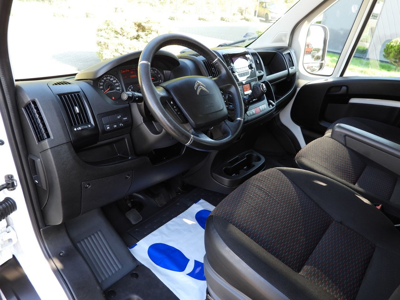 CITROEN JUMPER STAKE BODY DOUBLE CABIN DOKA 7 SEATS PNEUMATICS AIR CONDITIONING 140HP - Διπλοκάμπινο ελαφρύ επαγγελματικό: φωτογραφία 2 CITROEN JUMPER STAKE BODY DOUBLE CABIN DOKA 7 SEATS PNEUMATICS AIR CONDITIONING 140HP - Διπλοκάμπινο ελαφρύ επαγγελματικό: φωτογραφία 2