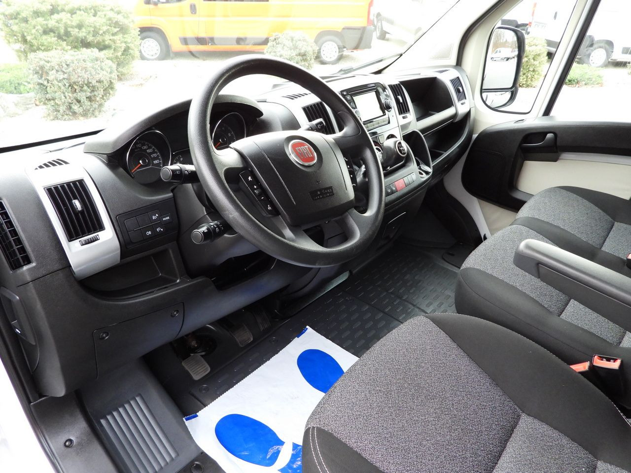 FIAT DUCATO BOX LIFT 8 PALLETS CRUISE CONTROL NAVIGATION LED LIGHTS AIR CONDITIONING 130HP - Επαγγελματικό αυτοκίνητο κόφα: φωτογραφία 2 FIAT DUCATO BOX LIFT 8 PALLETS CRUISE CONTROL NAVIGATION LED LIGHTS AIR CONDITIONING 130HP - Επαγγελματικό αυτοκίνητο κόφα: φωτογραφία 2