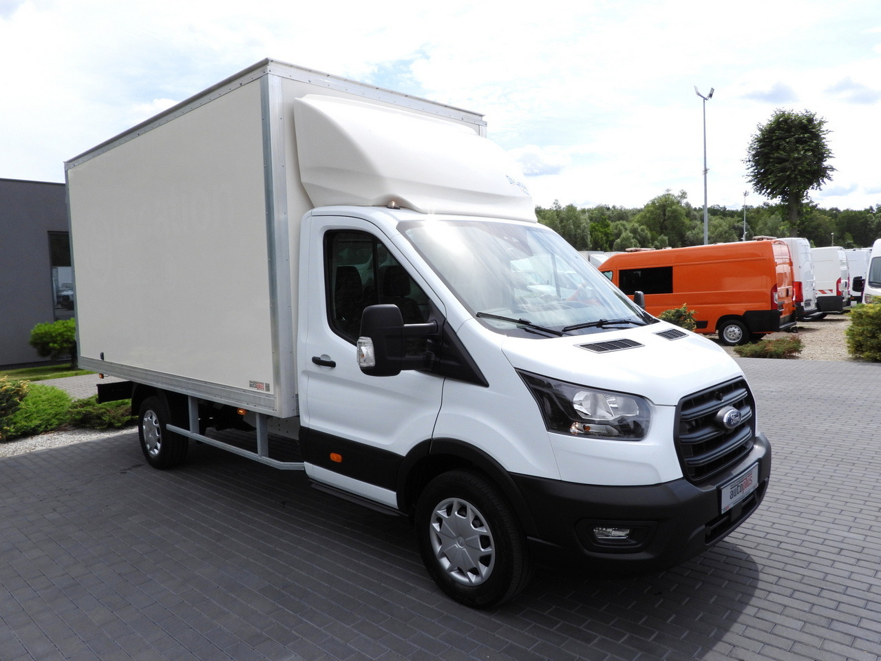 FORD TRANSIT BOX 8 PALLETS CRUISE CONTROL AIR CONDITIONING 130HP - Επαγγελματικό αυτοκίνητο κόφα: φωτογραφία 4 FORD TRANSIT BOX 8 PALLETS CRUISE CONTROL AIR CONDITIONING 130HP - Επαγγελματικό αυτοκίνητο κόφα: φωτογραφία 4