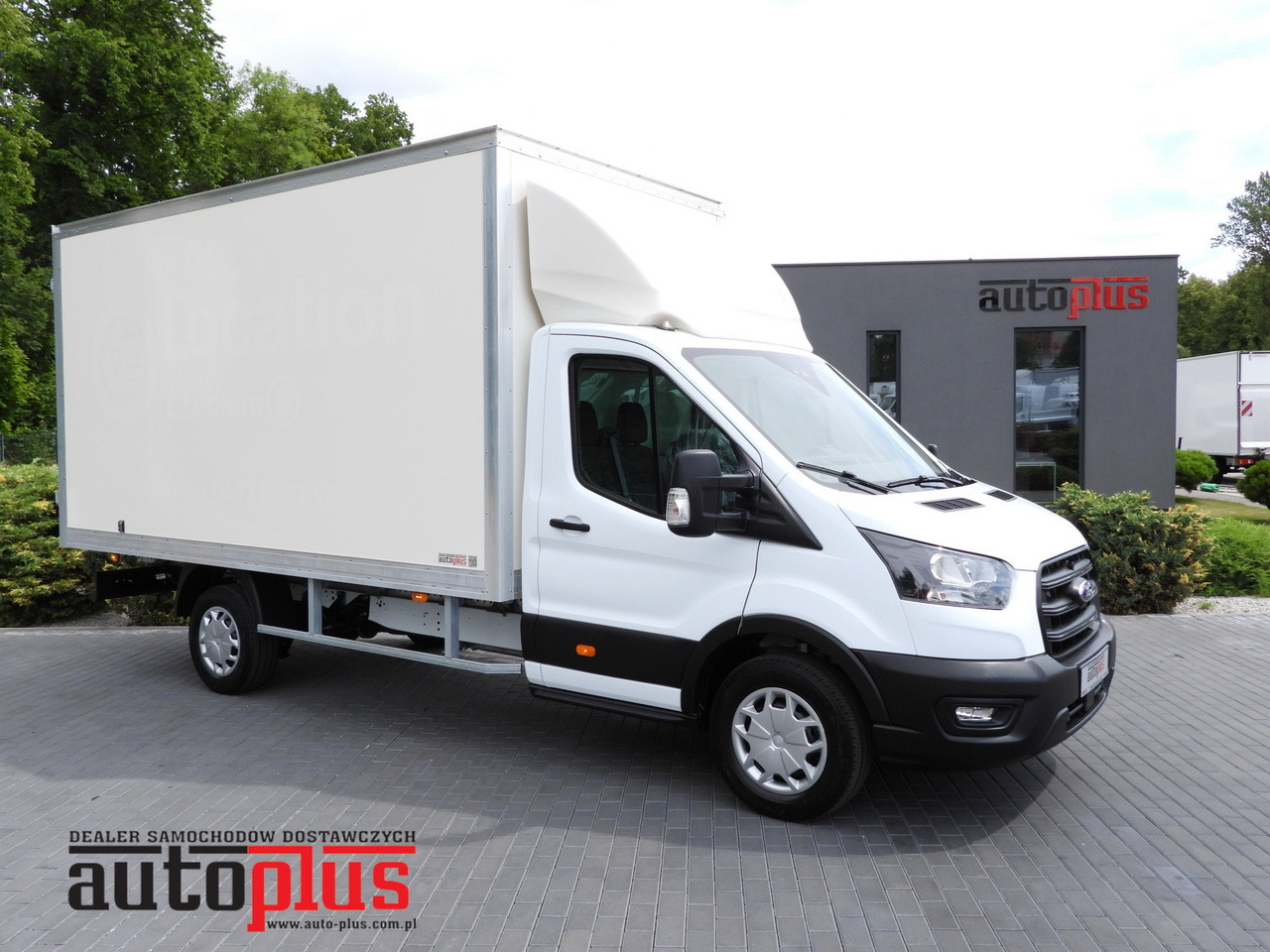 FORD TRANSIT BOX 8 PALLETS CRUISE CONTROL AIR CONDITIONING 130HP - Επαγγελματικό αυτοκίνητο κόφα: φωτογραφία 1 FORD TRANSIT BOX 8 PALLETS CRUISE CONTROL AIR CONDITIONING 130HP - Επαγγελματικό αυτοκίνητο κόφα: φωτογραφία 1
