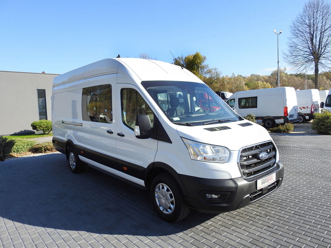 FORD TRANSIT BOX DELIVERY VAN 6 SEATS CRUISE CONTROL AIR CONDITIONING LED LIGHTS 130HP - Βαν: φωτογραφία 4 FORD TRANSIT BOX DELIVERY VAN 6 SEATS CRUISE CONTROL AIR CONDITIONING LED LIGHTS 130HP - Βαν: φωτογραφία 4