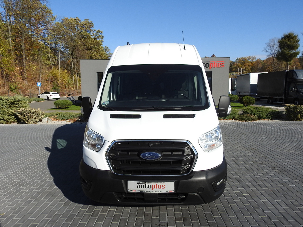 FORD TRANSIT BOX DELIVERY VAN 6 SEATS CRUISE CONTROL AIR CONDITIONING LED LIGHTS 130HP - Βαν: φωτογραφία 5 FORD TRANSIT BOX DELIVERY VAN 6 SEATS CRUISE CONTROL AIR CONDITIONING LED LIGHTS 130HP - Βαν: φωτογραφία 5