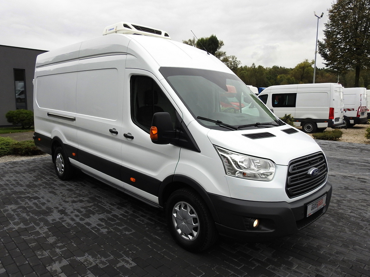 FORD TRANSIT REFRIGERATOR VAN 0*C HEATING FUNCTION POWER SUPPLY 230V CRUISE CONTROL NAVIGATION AIR CONDITIONING LED LIGHTS 130HP - Επαγγελματικό αυτοκίνητο ψυγείο: φωτογραφία 4 FORD TRANSIT REFRIGERATOR VAN 0*C HEATING FUNCTION POWER SUPPLY 230V CRUISE CONTROL NAVIGATION AIR CONDITIONING LED LIGHTS 130HP - Επαγγελματικό αυτοκίνητο ψυγείο: φωτογραφία 4