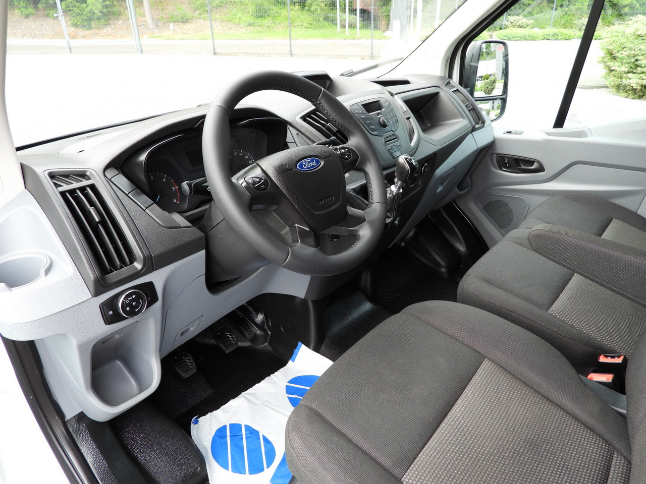 FORD TRANSIT REFRIGERATOR VAN 5*C AIR CONDITIONING 105HP - Επαγγελματικό αυτοκίνητο ψυγείο: φωτογραφία 2 FORD TRANSIT REFRIGERATOR VAN 5*C AIR CONDITIONING 105HP - Επαγγελματικό αυτοκίνητο ψυγείο: φωτογραφία 2