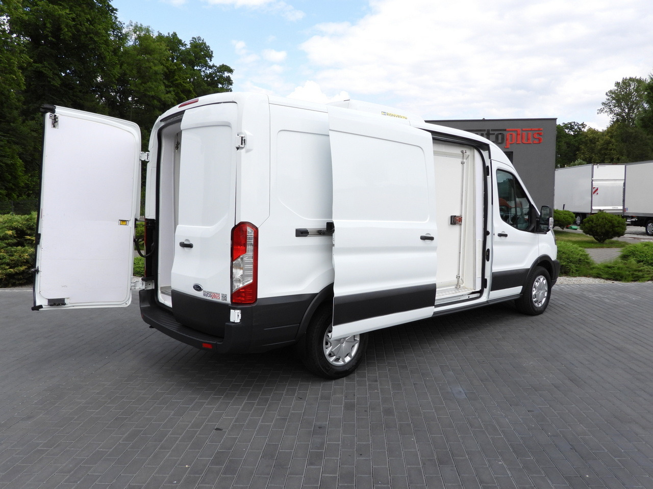 FORD TRANSIT REFRIGERATOR VAN 5*C AIR CONDITIONING 105HP - Επαγγελματικό αυτοκίνητο ψυγείο: φωτογραφία 3 FORD TRANSIT REFRIGERATOR VAN 5*C AIR CONDITIONING 105HP - Επαγγελματικό αυτοκίνητο ψυγείο: φωτογραφία 3