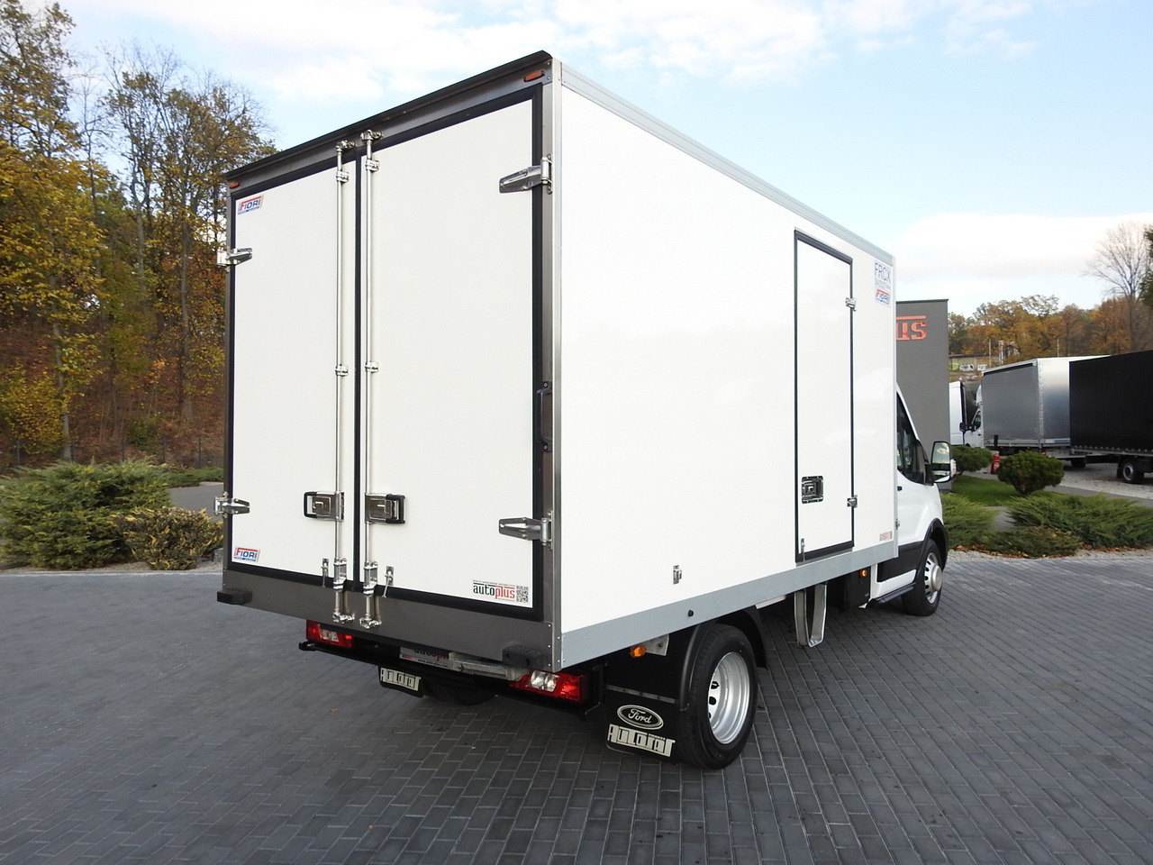 FORD TRANSIT REGRIGERATOR BOX -10*C POWER SUPPLY 230V CRUISE CONTROL AIR CONDITIONING LED LIGHTS PNEUMATICS TWIN WHEELS  130HP - Επαγγελματικό αυτοκίνητο ψυγείο: φωτογραφία 3 FORD TRANSIT REGRIGERATOR BOX -10*C POWER SUPPLY 230V CRUISE CONTROL AIR CONDITIONING LED LIGHTS PNEUMATICS TWIN WHEELS  130HP - Επαγγελματικό αυτοκίνητο ψυγείο: φωτογραφία 3