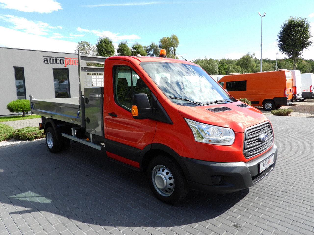 FORD TRANSIT TIPPER CRUISE CONTROL LED LIGHTS TWIN WHEELS AIR CONDITIONING 170HP - Όχημα με ανατρεπομενη καροτσα: φωτογραφία 4 FORD TRANSIT TIPPER CRUISE CONTROL LED LIGHTS TWIN WHEELS AIR CONDITIONING 170HP - Όχημα με ανατρεπομενη καροτσα: φωτογραφία 4