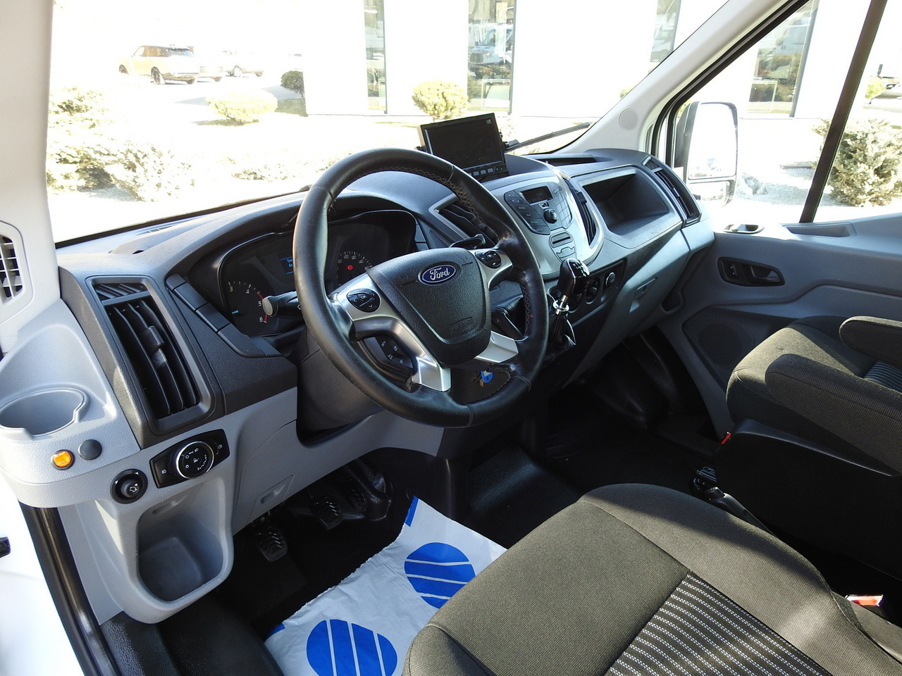 FORD TRANSIT TIPPER DOUBLE CABIN DOKA 6 SEATS CRUISE CONTROL AIR CONDITIONING 130HP - Όχημα με ανατρεπομενη καροτσα: φωτογραφία 2 FORD TRANSIT TIPPER DOUBLE CABIN DOKA 6 SEATS CRUISE CONTROL AIR CONDITIONING 130HP - Όχημα με ανατρεπομενη καροτσα: φωτογραφία 2