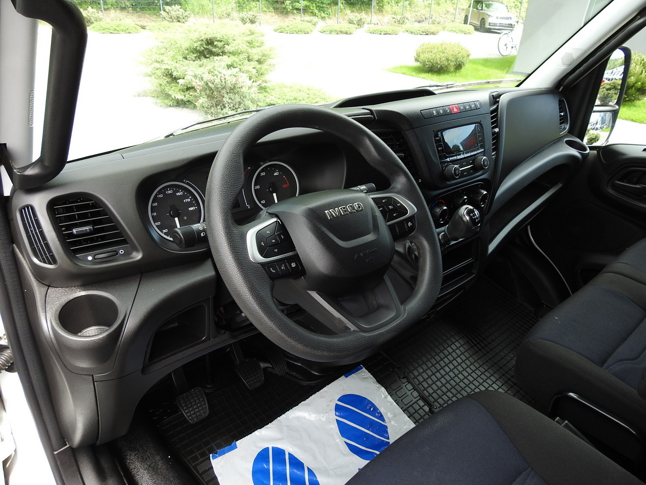 IVECO DAILY 35S14 8 PALLETS CRUISE CONTROL TWIN WHEELS AIR CONDITIONING 140HP - Επαγγελματικό αυτοκίνητο κόφα: φωτογραφία 2 IVECO DAILY 35S14 8 PALLETS CRUISE CONTROL TWIN WHEELS AIR CONDITIONING 140HP - Επαγγελματικό αυτοκίνητο κόφα: φωτογραφία 2