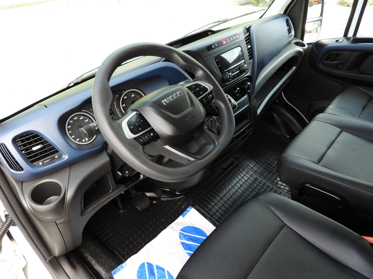 IVECO DAILY 35S14 REFRIGERATOR VAN -10*C POWER SUPPLY 230V CRUISE CONTROL AUTOMATIC TRANSMISSION HI-MATIC AIR CONDITIONING 140HP - Επαγγελματικό αυτοκίνητο ψυγείο: φωτογραφία 2 IVECO DAILY 35S14 REFRIGERATOR VAN -10*C POWER SUPPLY 230V CRUISE CONTROL AUTOMATIC TRANSMISSION HI-MATIC AIR CONDITIONING 140HP - Επαγγελματικό αυτοκίνητο ψυγείο: φωτογραφία 2