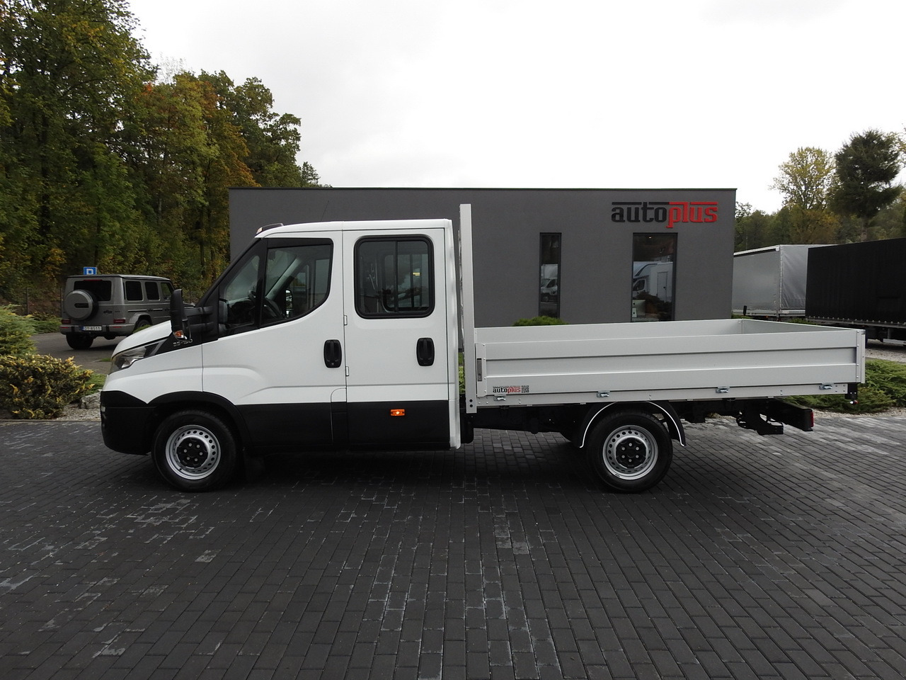 Διπλοκάμπινο ελαφρύ επαγγελματικό IVECO DAILY 35S15 STAKE BODY DOUBLE CABIN DOKA 7 SEATS AIR CONDITIONING  150HP: φωτογραφία 8