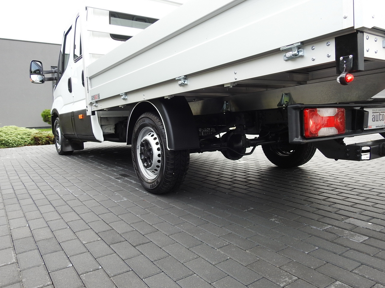 Διπλοκάμπινο ελαφρύ επαγγελματικό IVECO DAILY 35S15 STAKE BODY DOUBLE CABIN DOKA 7 SEATS AIR CONDITIONING  150HP: φωτογραφία 15