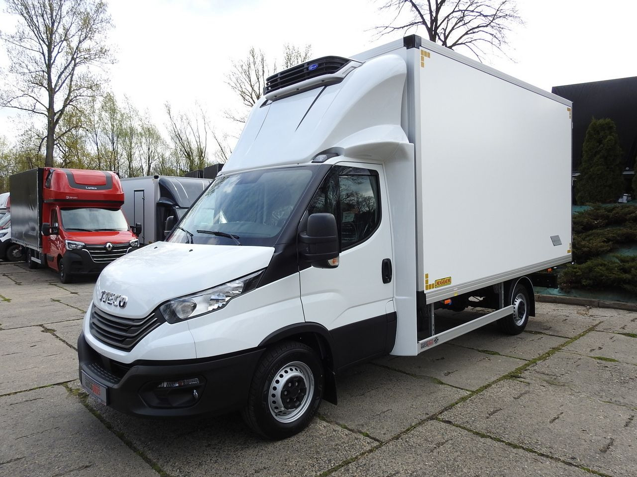 Νέα Επαγγελματικό αυτοκίνητο ψυγείο IVECO DAILY 35S16 NEW REGRIGERATOR BOX -10*C 8 PALLETS HEATING FUNCTION POWER SUPPLY 230V CRUISE CONTROL AIR CONDITIONING 160HP: φωτογραφία 6 Νέα Επαγγελματικό αυτοκίνητο ψυγείο IVECO DAILY 35S16 NEW REGRIGERATOR BOX -10*C 8 PALLETS HEATING FUNCTION POWER SUPPLY 230V CRUISE CONTROL AIR CONDITIONING 160HP: φωτογραφία 6
