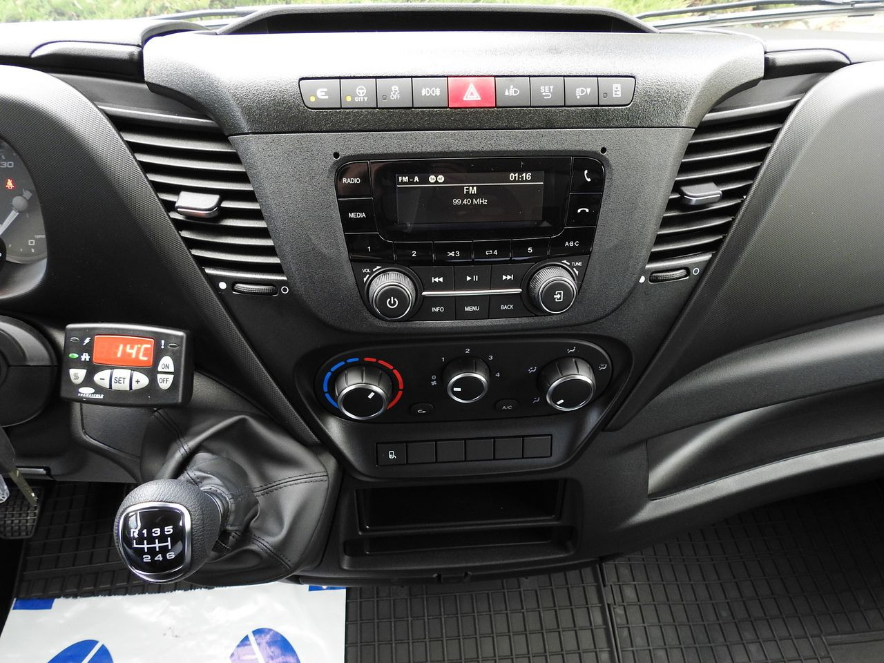 Νέα Επαγγελματικό αυτοκίνητο ψυγείο IVECO DAILY 35S16 NEW REGRIGERATOR BOX -10*C 8 PALLETS HEATING FUNCTION POWER SUPPLY 230V CRUISE CONTROL AIR CONDITIONING 160HP: φωτογραφία 39 Νέα Επαγγελματικό αυτοκίνητο ψυγείο IVECO DAILY 35S16 NEW REGRIGERATOR BOX -10*C 8 PALLETS HEATING FUNCTION POWER SUPPLY 230V CRUISE CONTROL AIR CONDITIONING 160HP: φωτογραφία 39